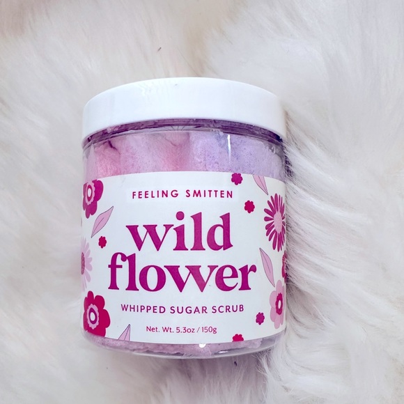 [FREE GIFT w/Purchase of $38®️more] Wild Flowers Bath & Body Whipped Body Scrub - Picture 2 of 10